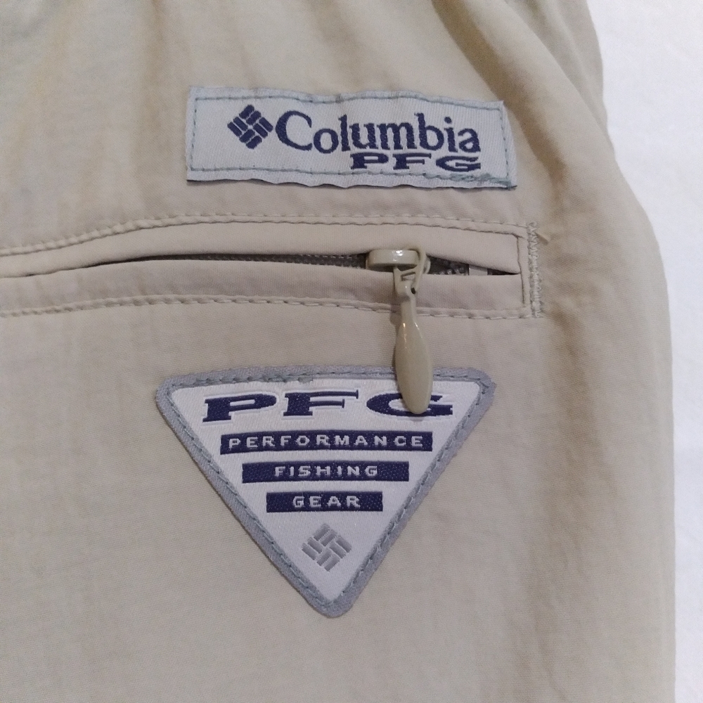 PFG Men's Convertible pants/shorts Cargo Columbia Brand L  & length 32